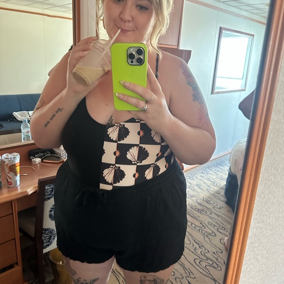 Meet your Posher, Hannah - Picture 5 of 5